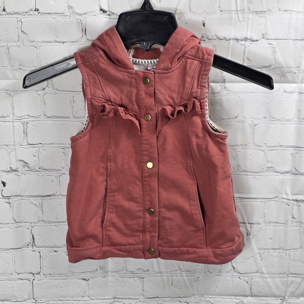 Tahari Girl's Sleevless Hooded Vest. Ruffles. Pink.‎  5T.  B-F